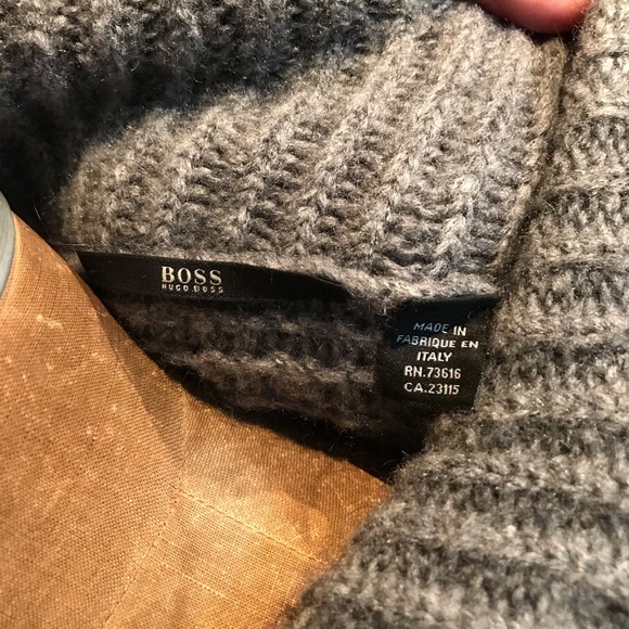 Hugo Boss 3/4 length cardigan - Picture 4 of 5